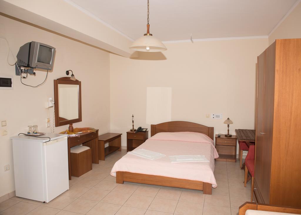 Morfoula Aparthotel Vatera Phòng bức ảnh