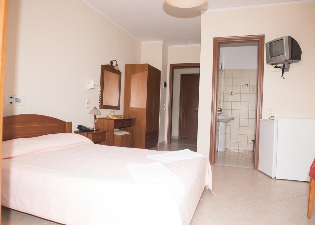 Morfoula Aparthotel Vatera Phòng bức ảnh